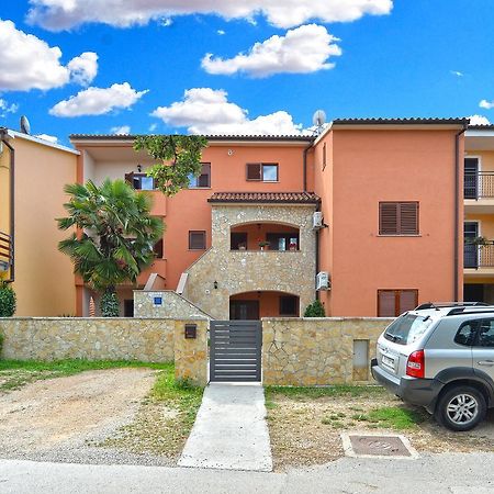 Apartment Puzar 295 Stinjan Luaran gambar