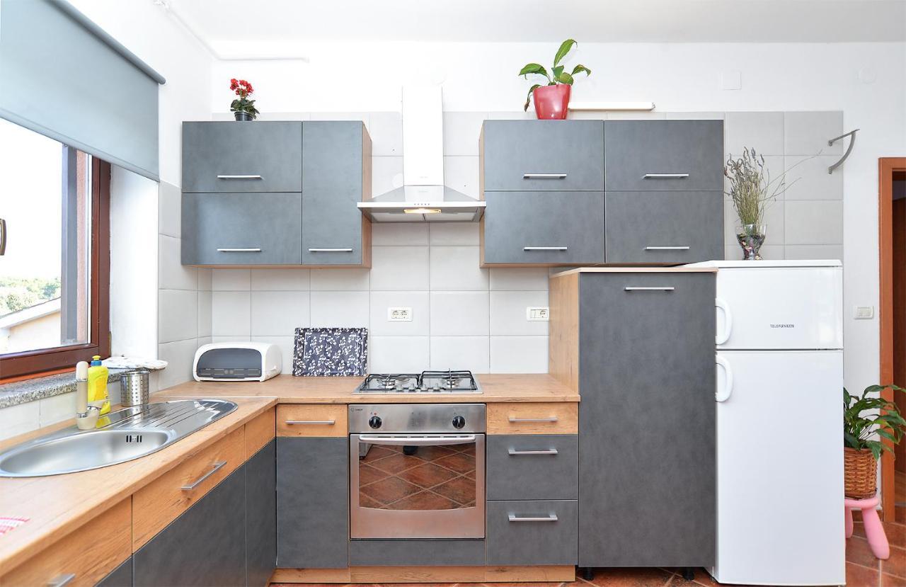 Apartment Puzar 295 Stinjan Luaran gambar