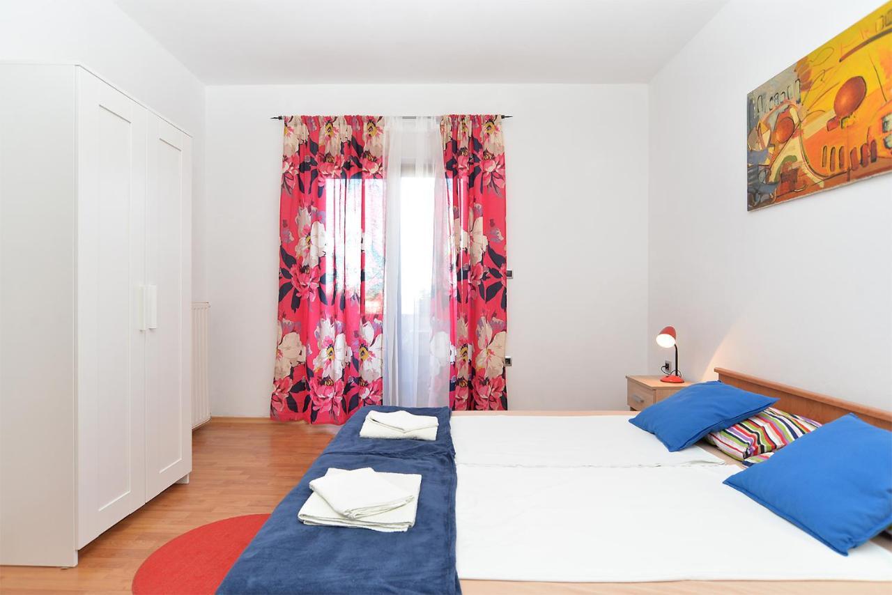 Apartment Puzar 295 Stinjan Luaran gambar
