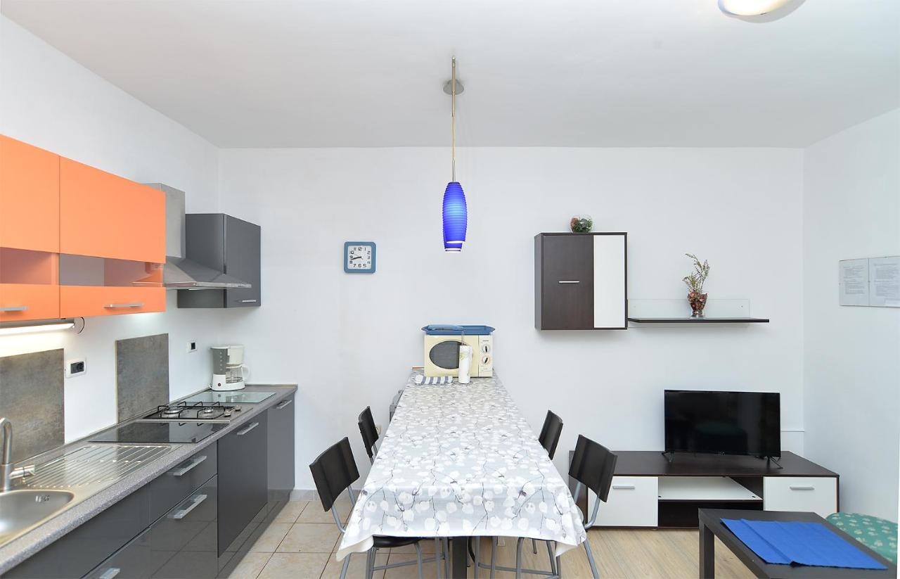 Apartment Puzar 295 Stinjan Luaran gambar