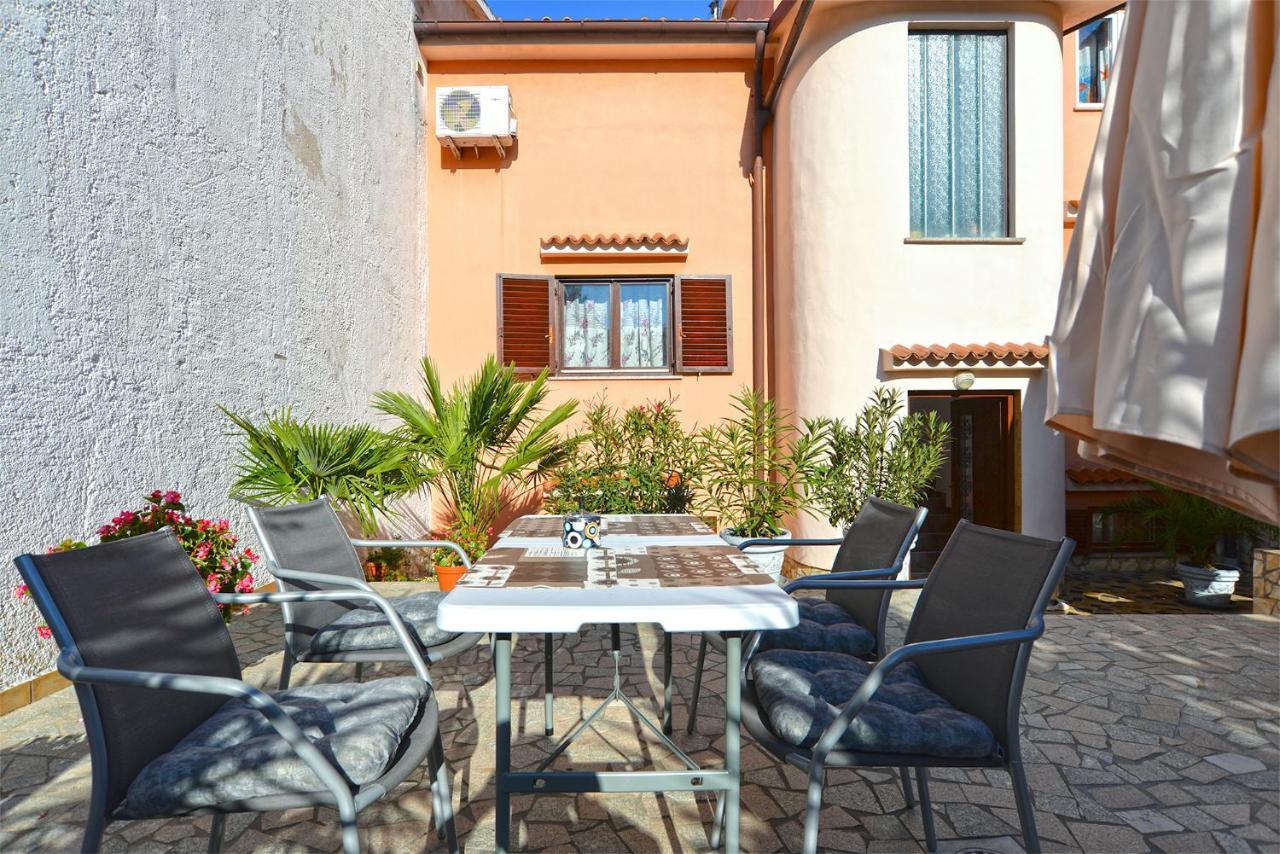 Apartment Puzar 295 Stinjan Luaran gambar