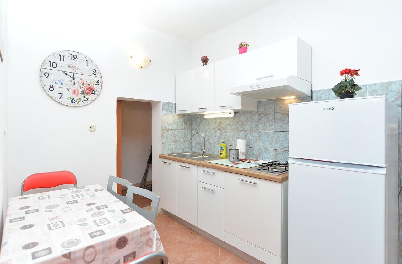 Apartment Puzar 295 Stinjan Luaran gambar