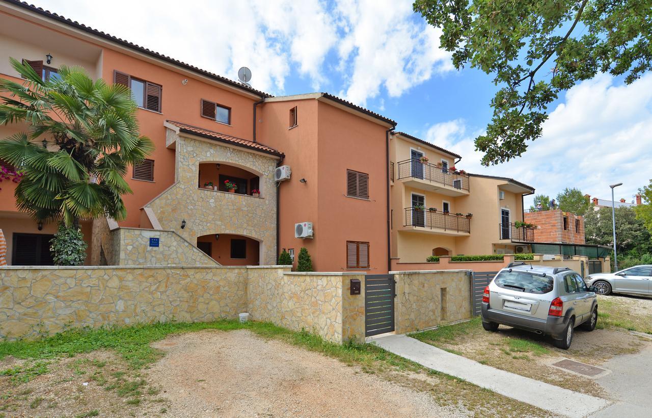 Apartment Puzar 295 Stinjan Luaran gambar
