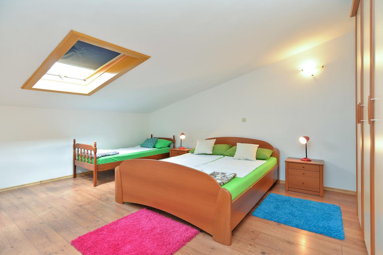 Apartment Puzar 295 Stinjan Luaran gambar