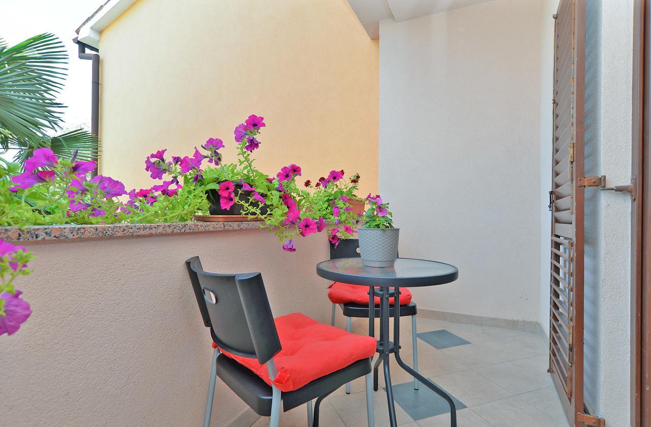 Apartment Puzar 295 Stinjan Luaran gambar